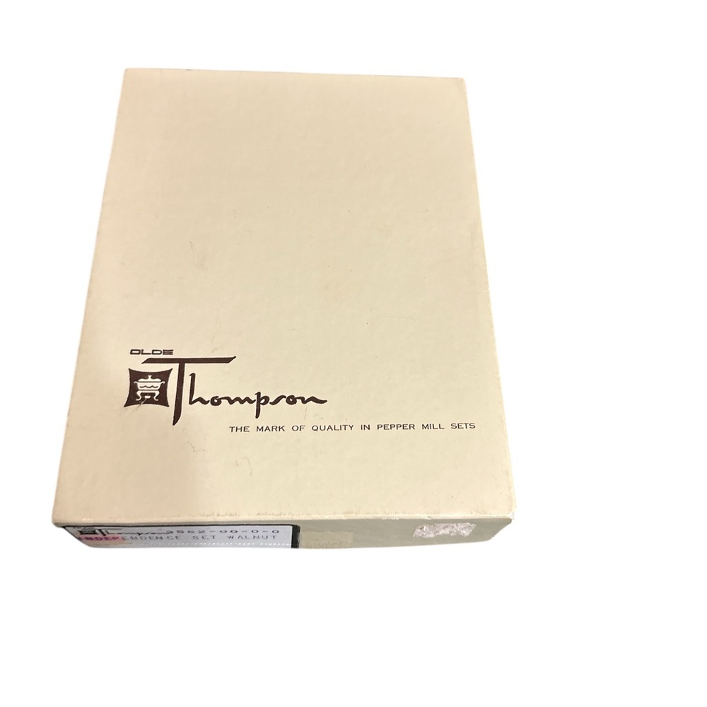 Olde Thompson salt shaker and pepper mill set NIB - Picture 5 of 5